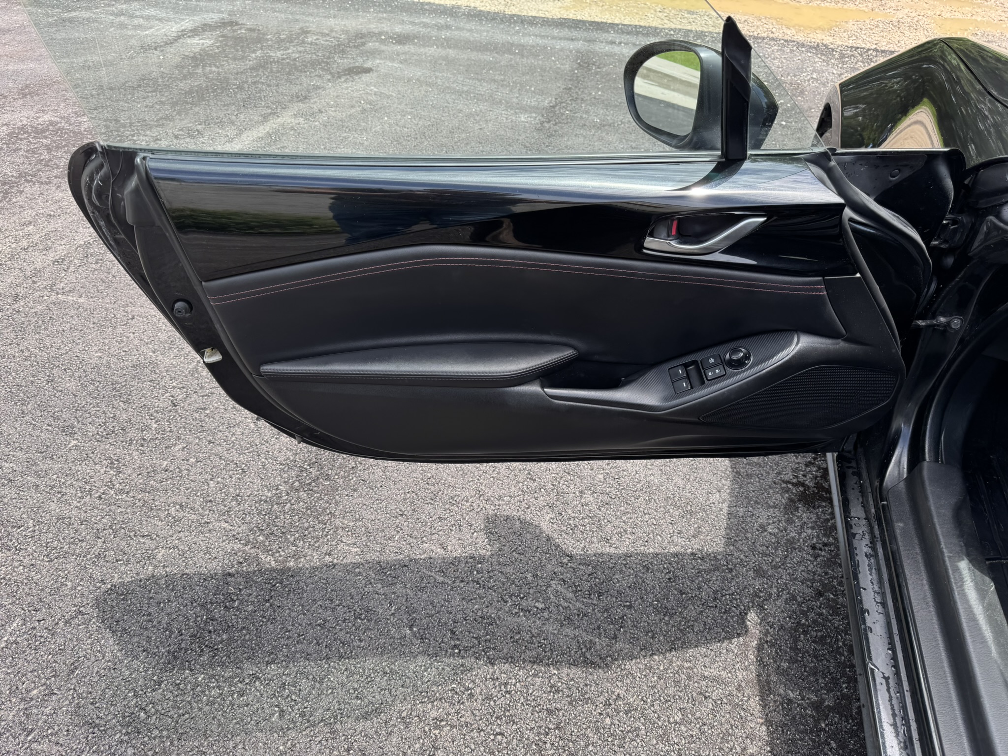 
								2018 Mazda MX-5 Club AT full									