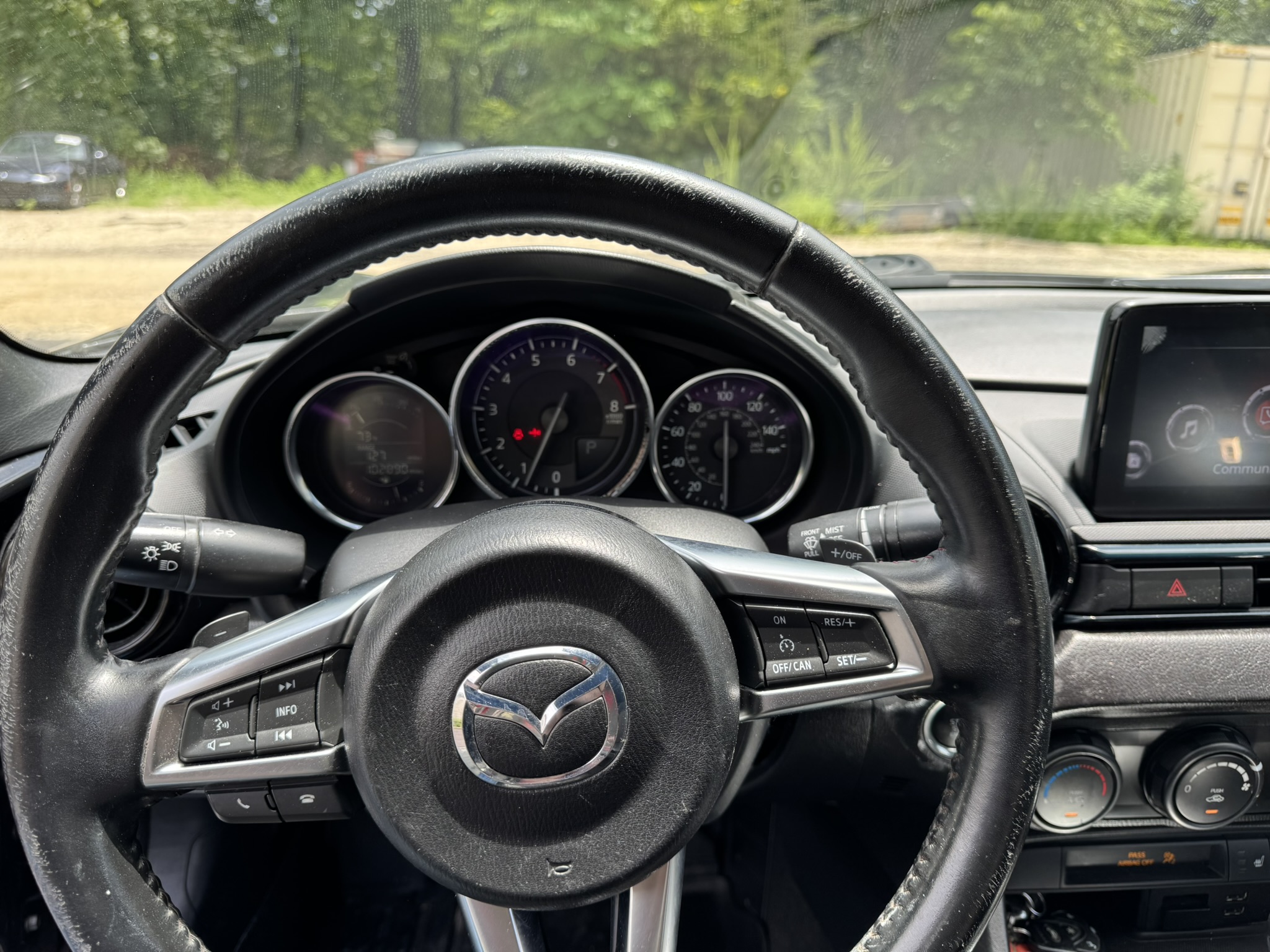 
								2018 Mazda MX-5 Club AT full									