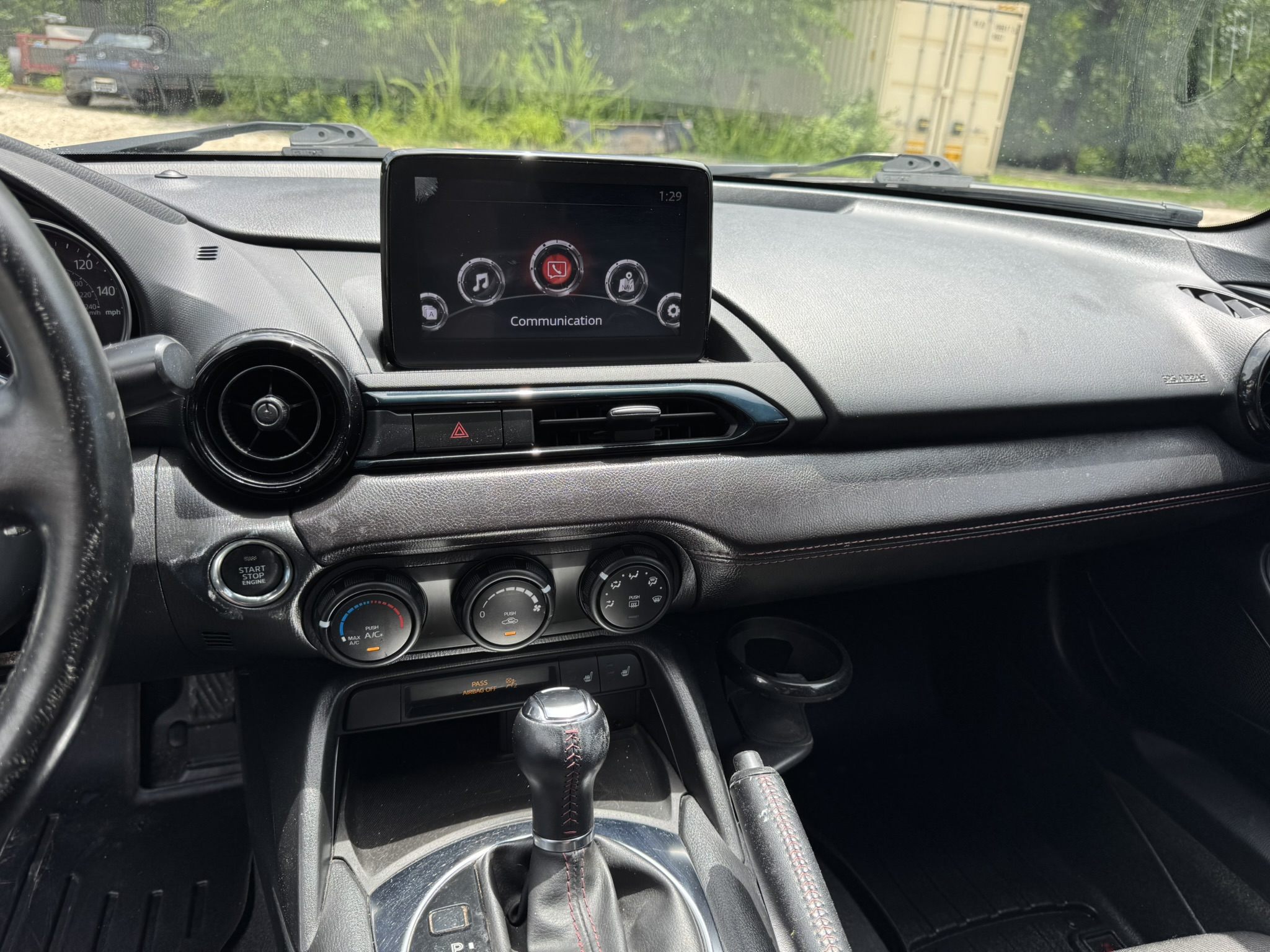 
								2018 Mazda MX-5 Club AT full									