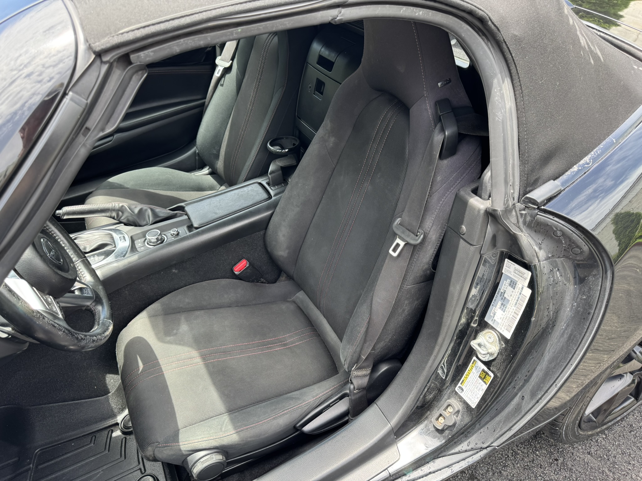 
								2018 Mazda MX-5 Club AT full									