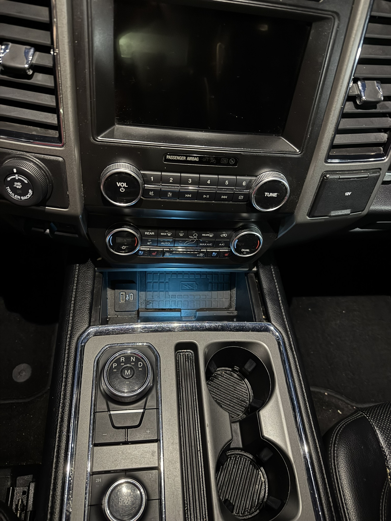 
								2020 Ford Expedition MAX XLT 4WD full									
