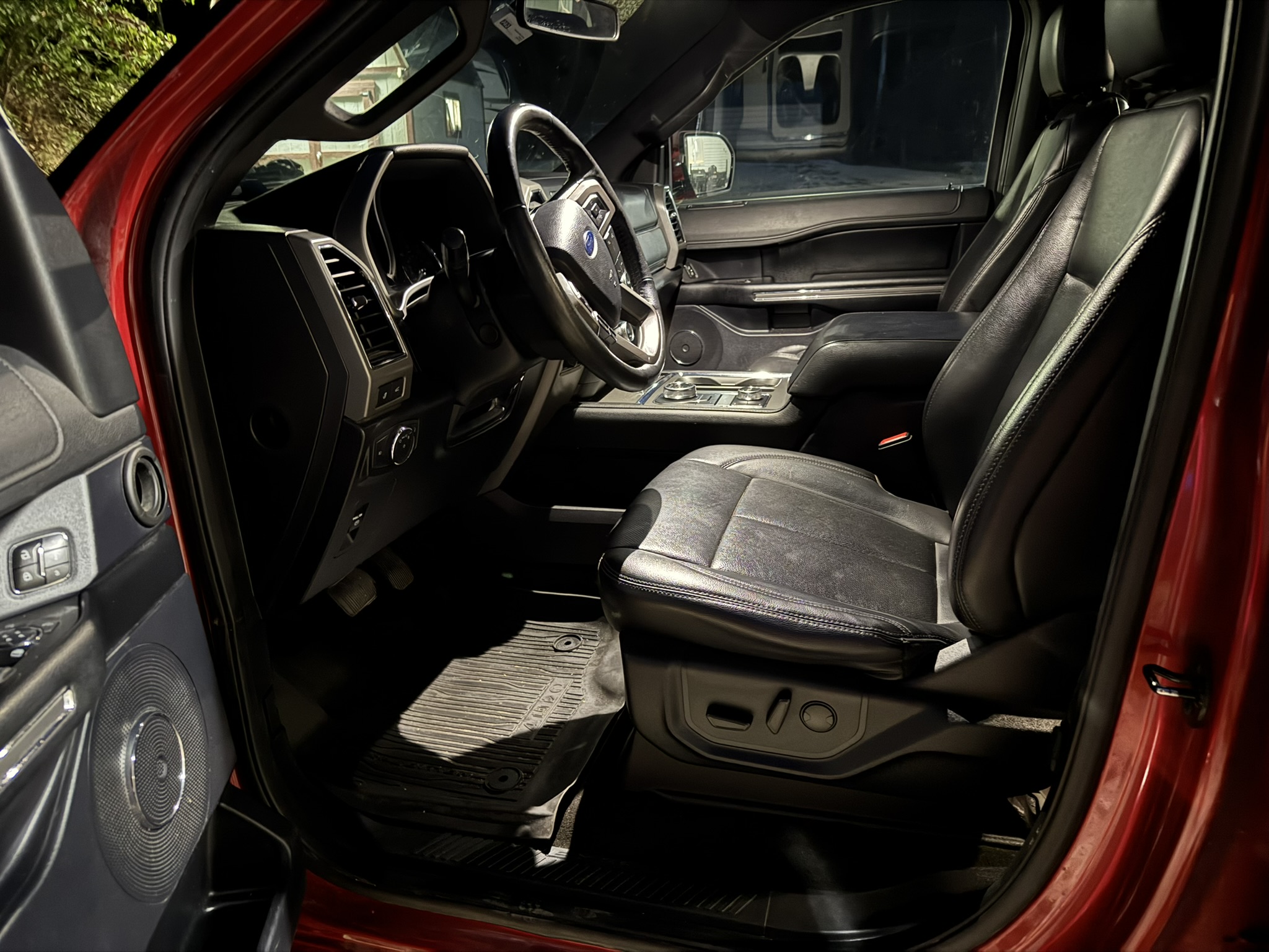 
								2020 Ford Expedition MAX XLT 4WD full									