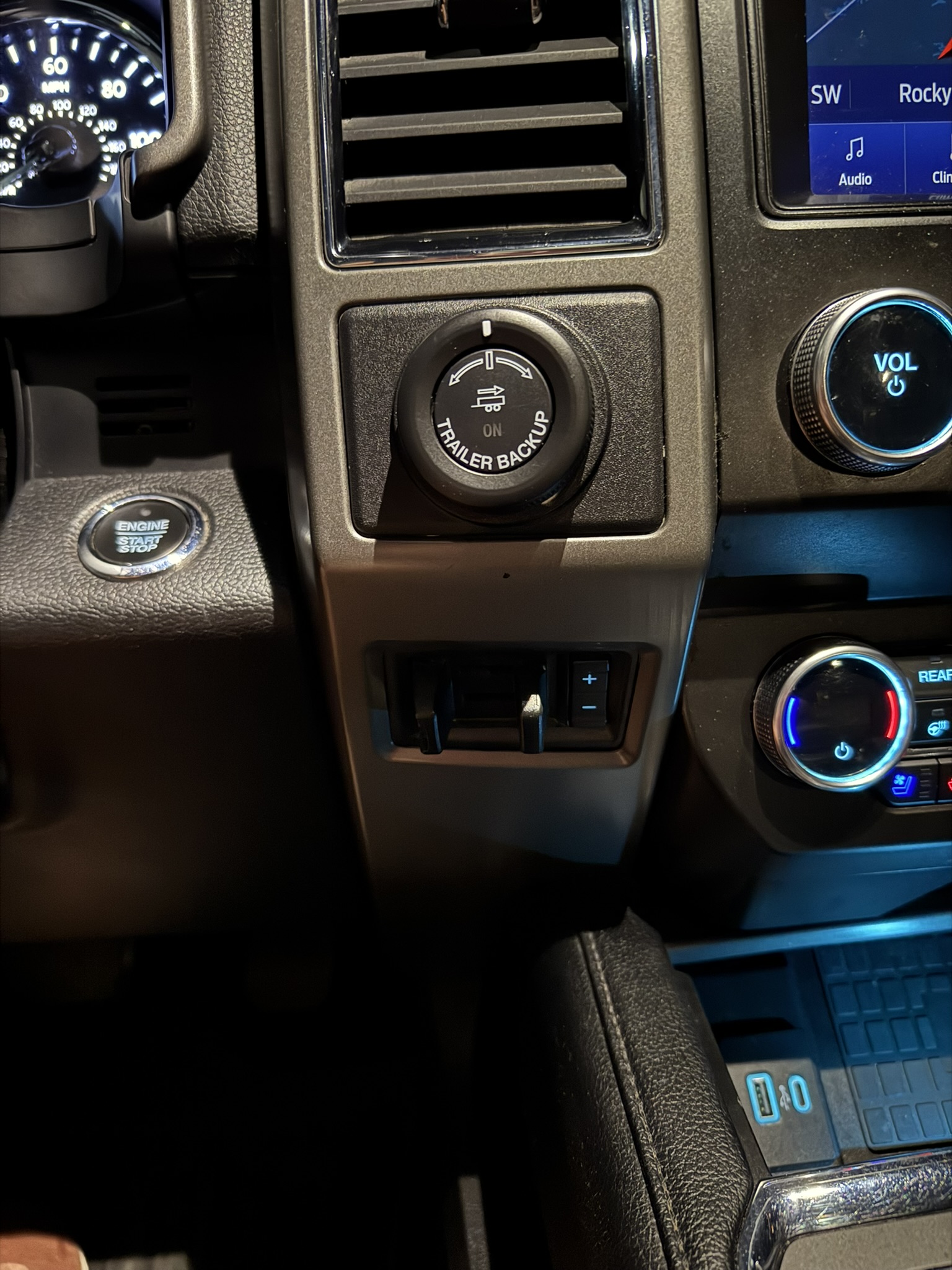 
								2020 Ford Expedition MAX XLT 4WD full									